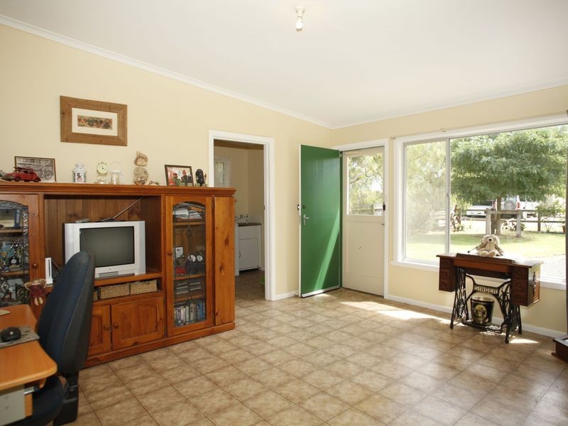 235 Bald Hill Road, Pakenham VIC 3810