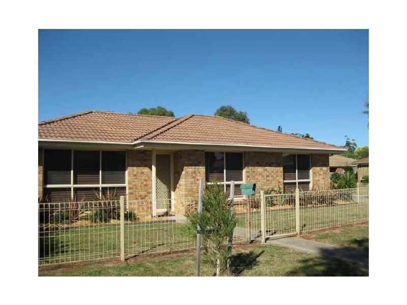 6 Joy Mews, Pakenham VIC 3810