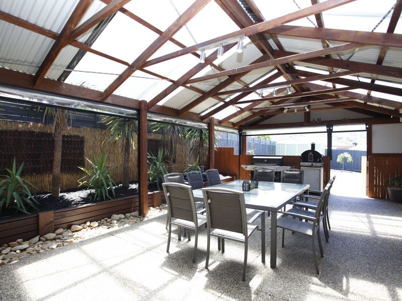 49 Tuscany Rise, Pakenham VIC 3810