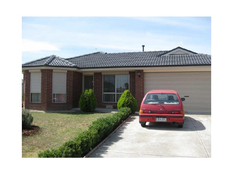 1 Rossi Close, Pakenham VIC 3810