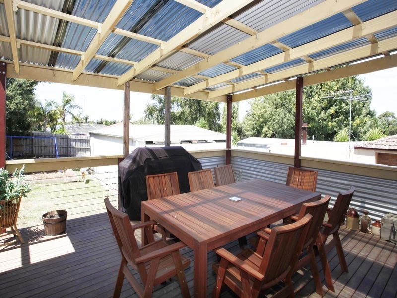 126 Racecourse North Road, Pakenham VIC 3810