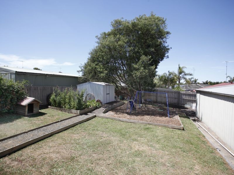 126 Racecourse North Road, Pakenham VIC 3810