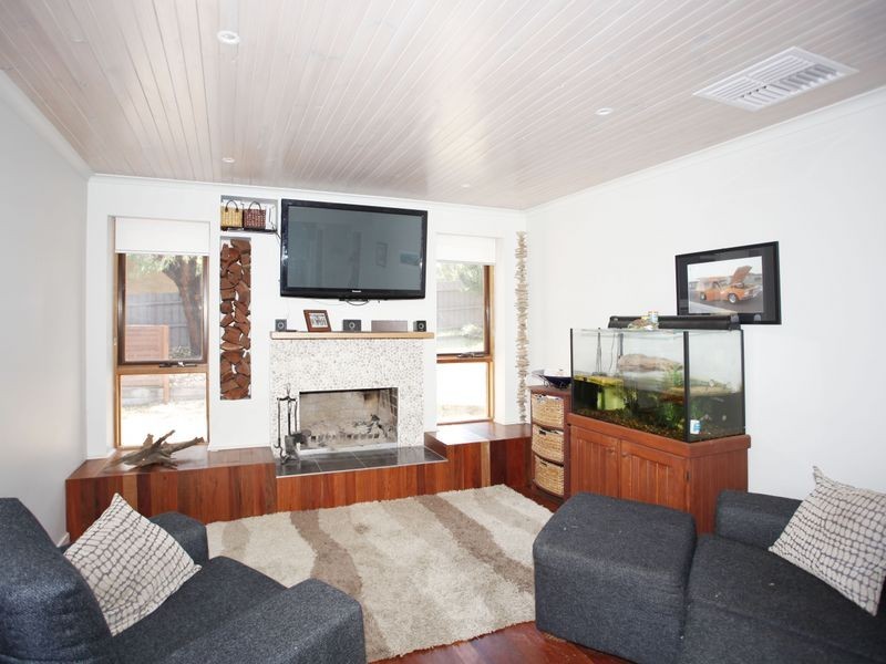 69 Ahern Road, Pakenham VIC 3810