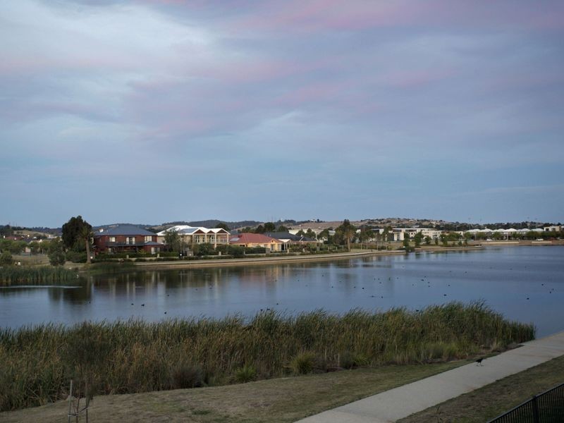 7 Albatross Drive, Pakenham VIC 3810