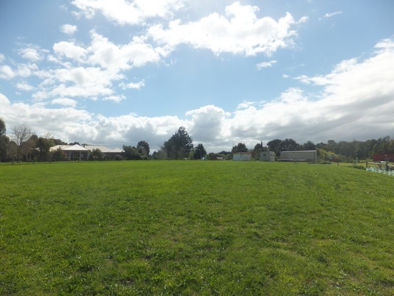 47 Colquhoun Boulevard, Warragul VIC 3820