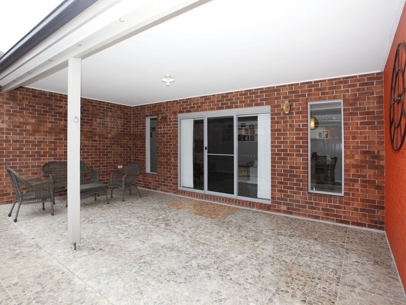 42 Everly Circuit, Pakenham VIC 3810