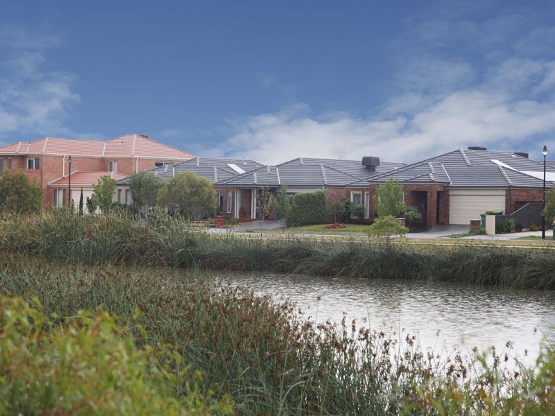 42 Everly Circuit, Pakenham VIC 3810