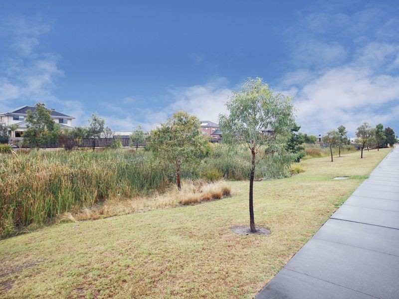 42 Everly Circuit, Pakenham VIC 3810