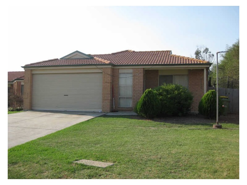 17 Capri Court, Pakenham VIC 3810