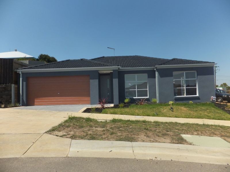 Lot 1 McClenaghan Place, Pakenham VIC 3810
