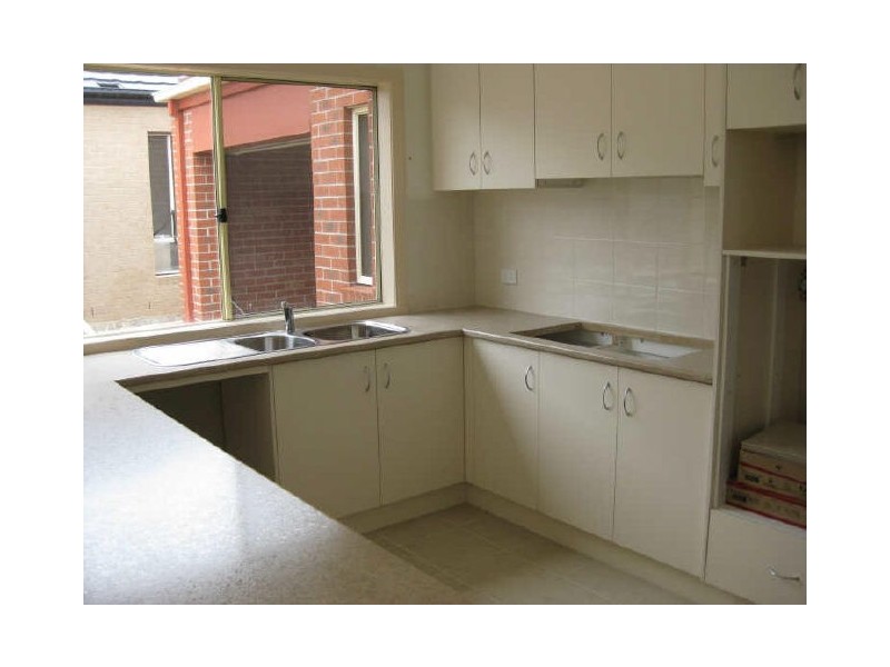 30 Darwin Way, Pakenham VIC 3810