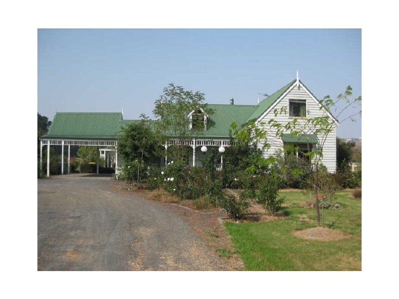 140 Toomuc Valley Road, Pakenham VIC 3810