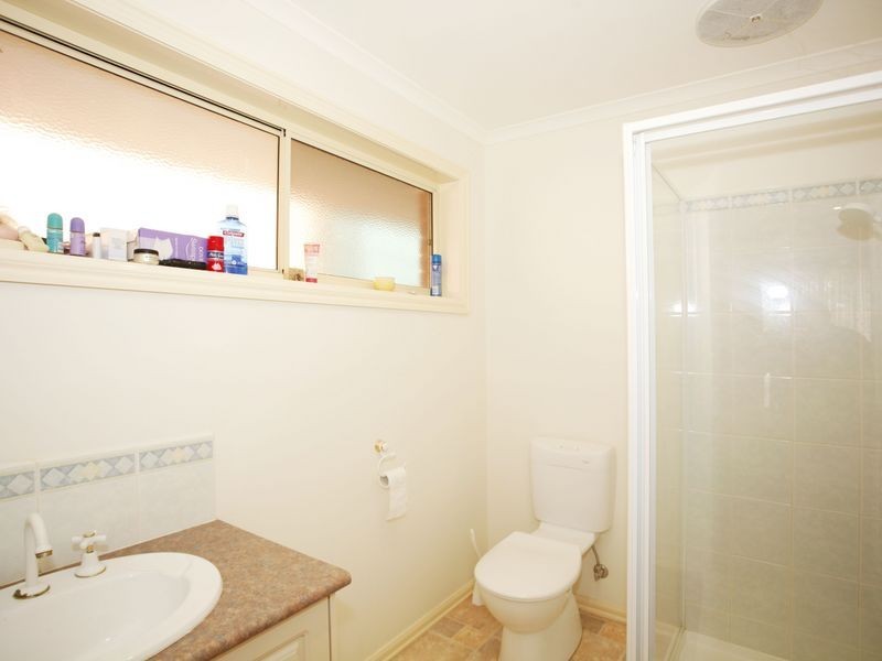 13 Pioneers Crescent, Pakenham VIC 3810