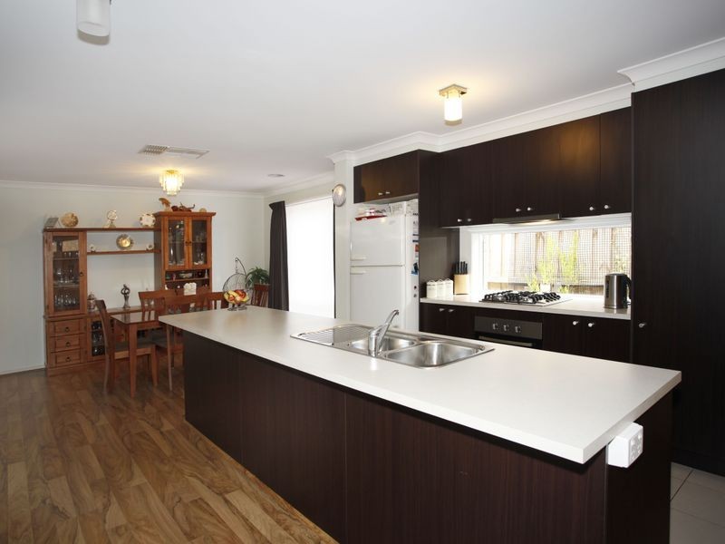 46 Kosta Boda Boulevard, Pakenham VIC 3810