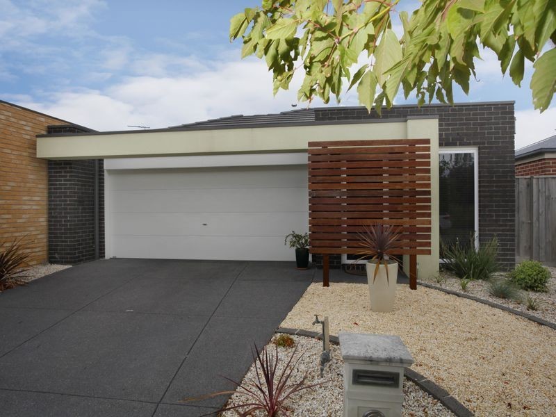 46 Kosta Boda Boulevard, Pakenham VIC 3810