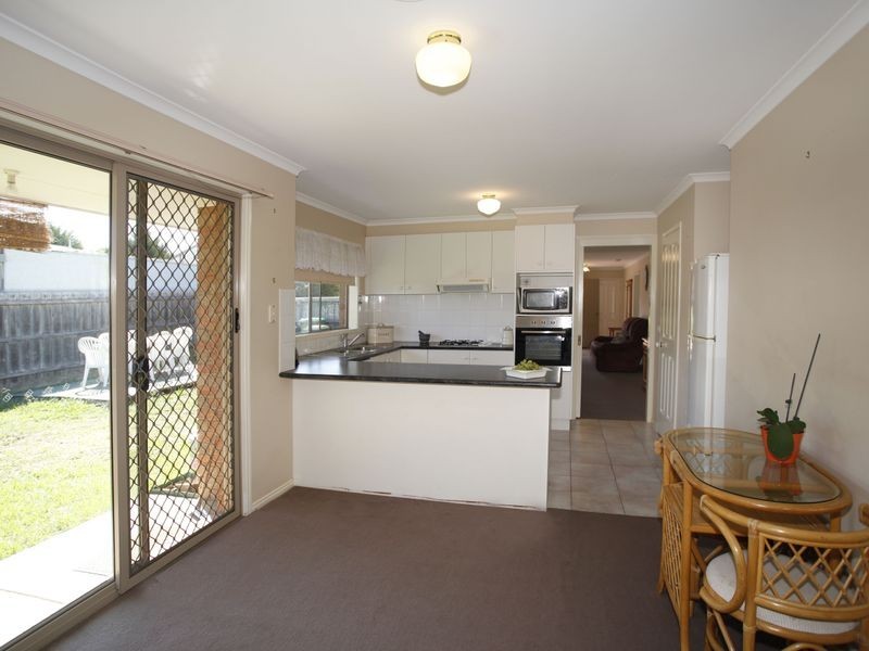 6 Jacqueline Place, Pakenham VIC 3810