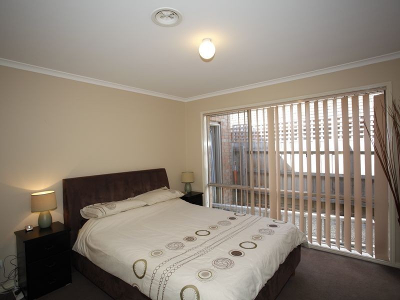 6 Jacqueline Place, Pakenham VIC 3810