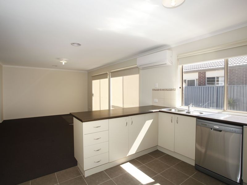 20 Paperbark Drive, Pakenham VIC 3810