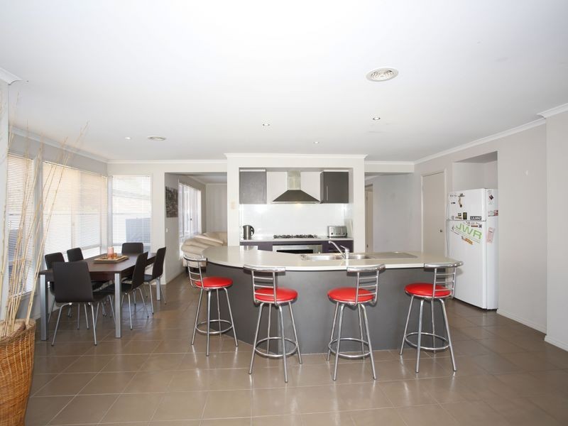 29 River Red Grove, Pakenham VIC 3810