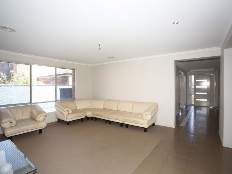 29 River Red Grove, Pakenham VIC 3810