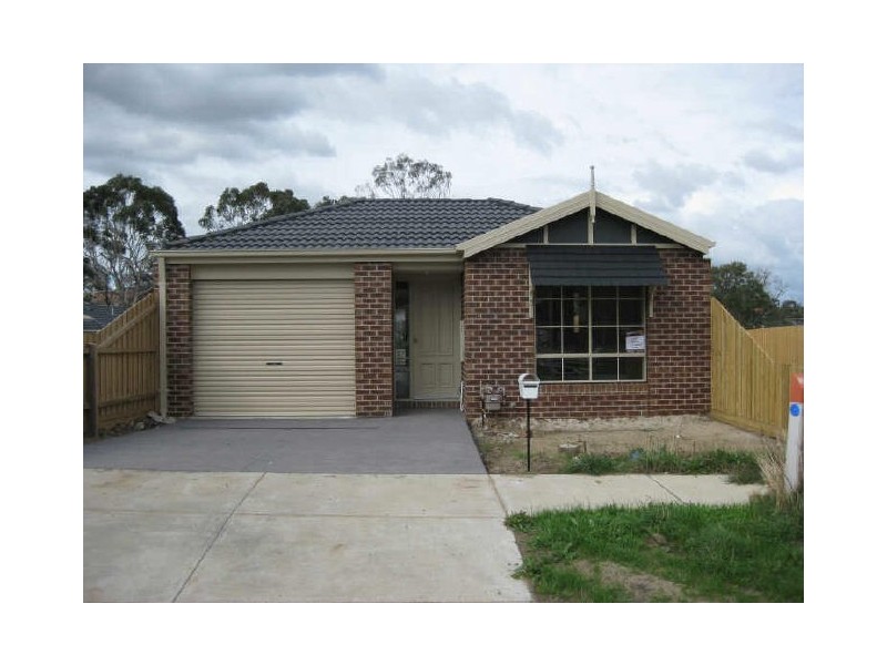 11 Red Cherry Court, Pakenham VIC 3810