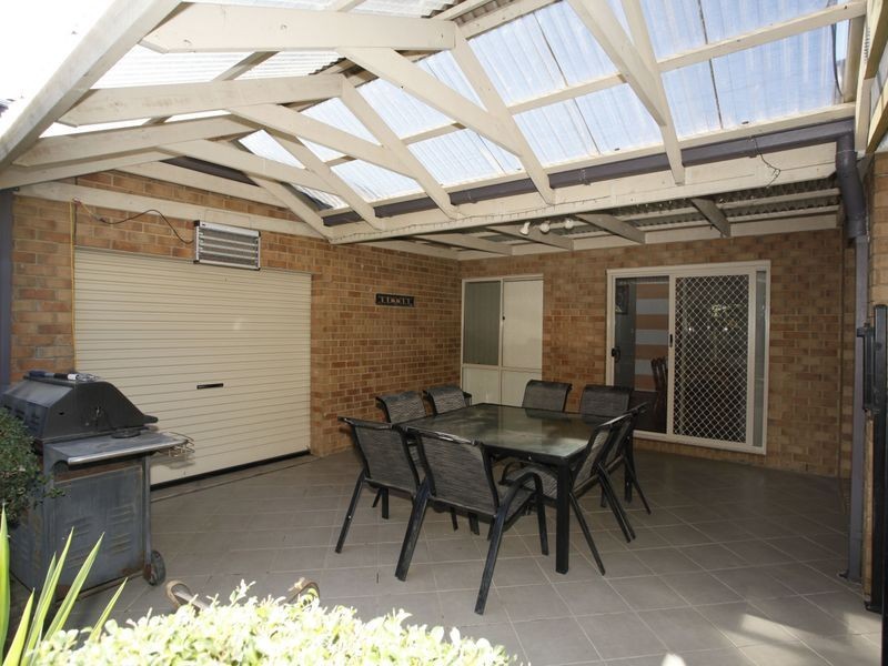6 Yarra Close, Pakenham VIC 3810