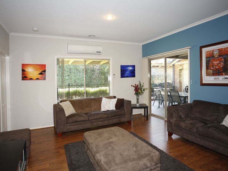 6 Yarra Close, Pakenham VIC 3810