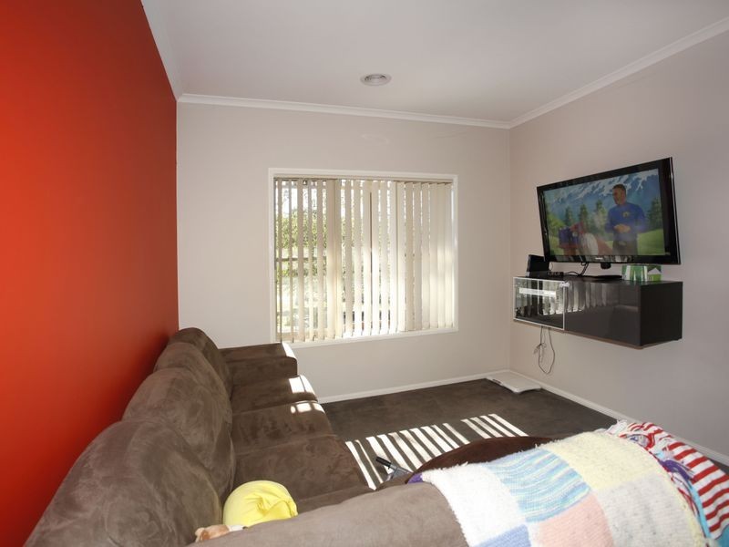 6 Yarra Close, Pakenham VIC 3810