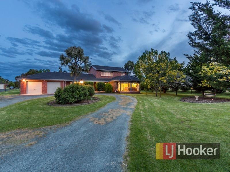 20 Meeking Drive, Pakenham VIC 3810