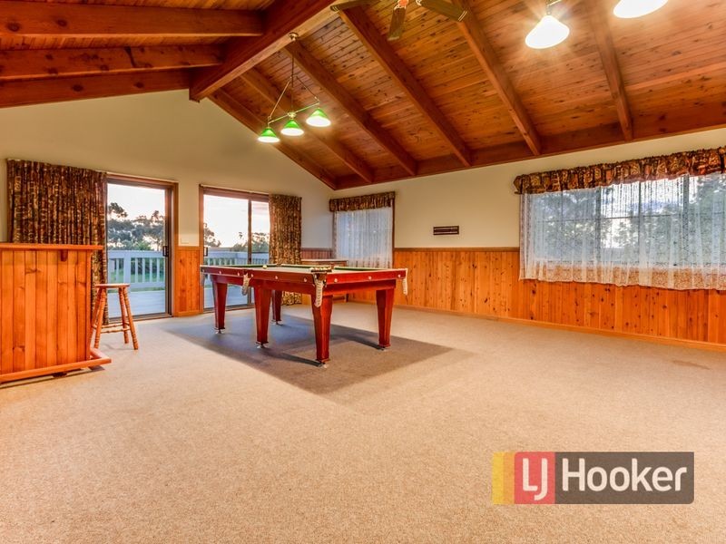 20 Meeking Drive, Pakenham VIC 3810