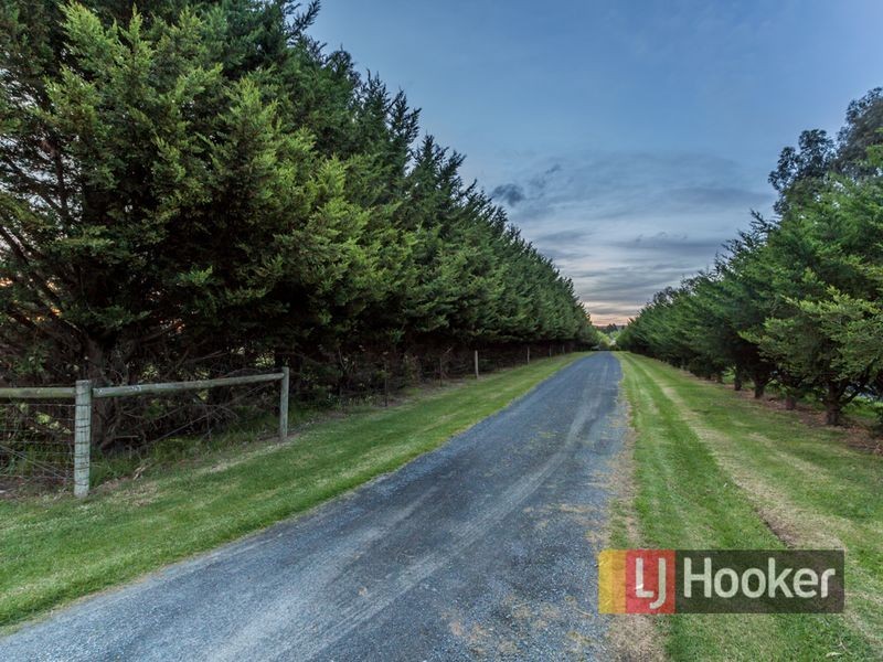 20 Meeking Drive, Pakenham VIC 3810