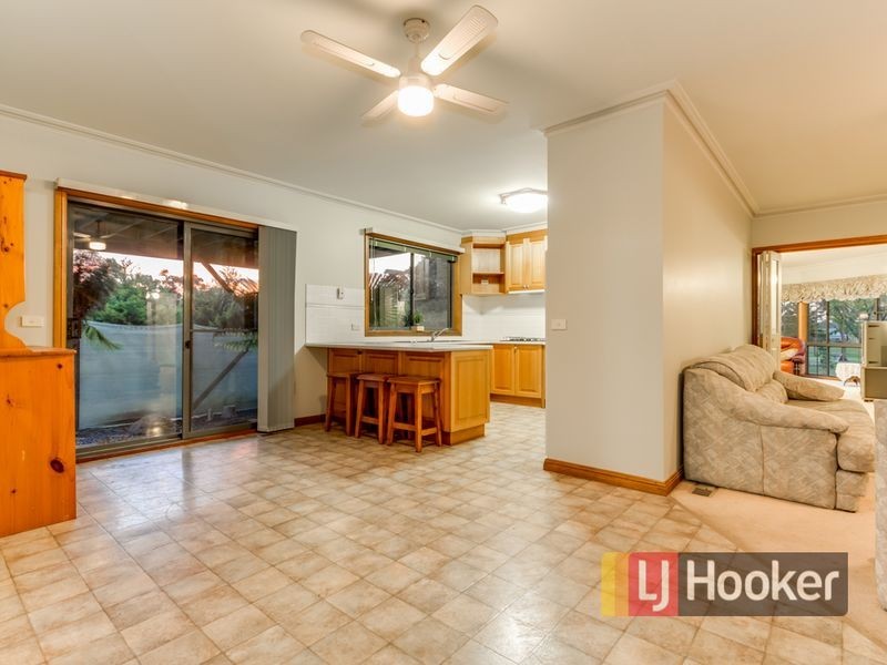 20 Meeking Drive, Pakenham VIC 3810