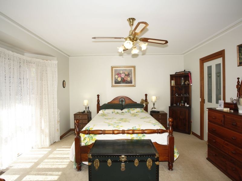 20 Meeking Drive, Pakenham VIC 3810