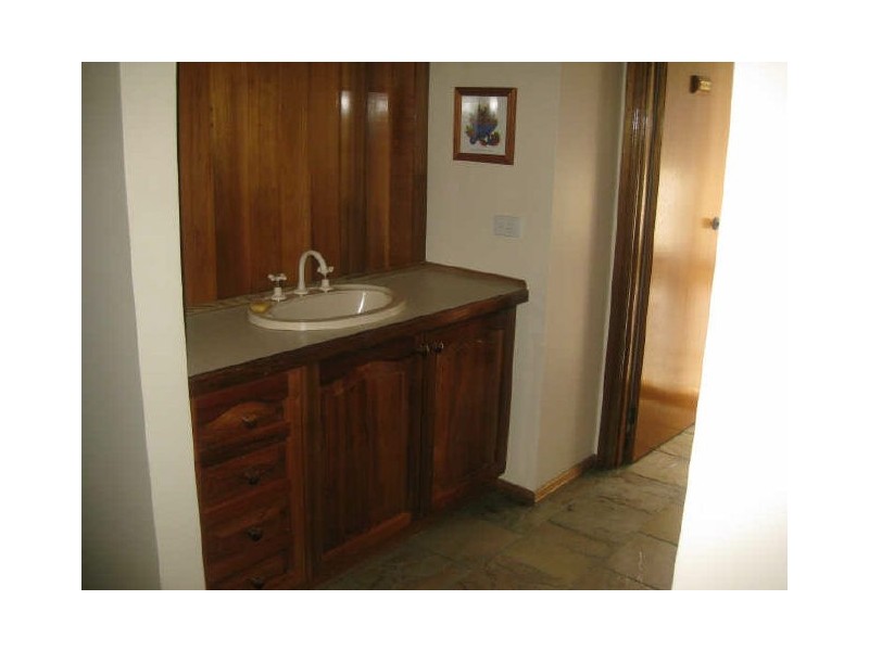 107 Army Road, Pakenham VIC 3810