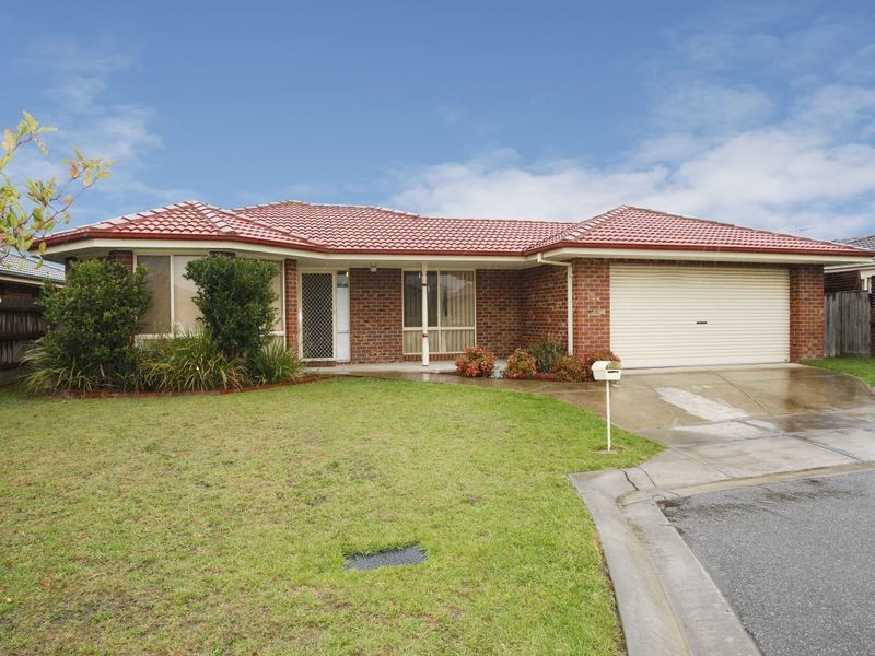 7 Blackmore Close, Pakenham VIC 3810