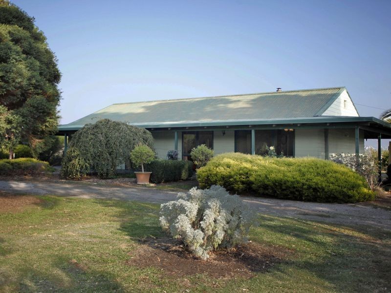 70 Ellett Road, Pakenham VIC 3810