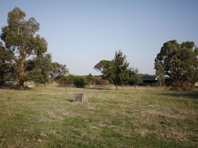 70 Ellett Road, Pakenham VIC 3810