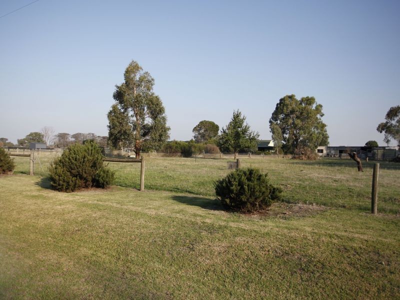 70 Ellett Road, Pakenham VIC 3810