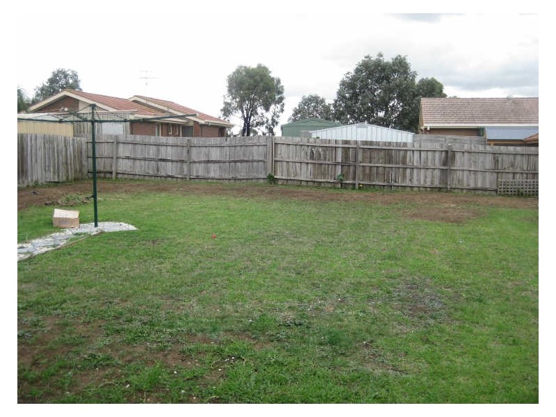 6 McNamara Court, Pakenham VIC 3810