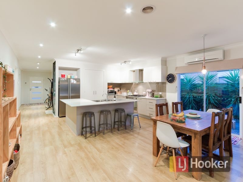 7 Sarton Link, Pakenham VIC 3810