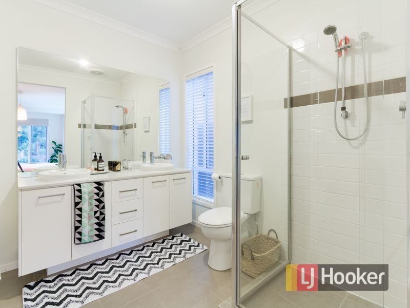 7 Sarton Link, Pakenham VIC 3810