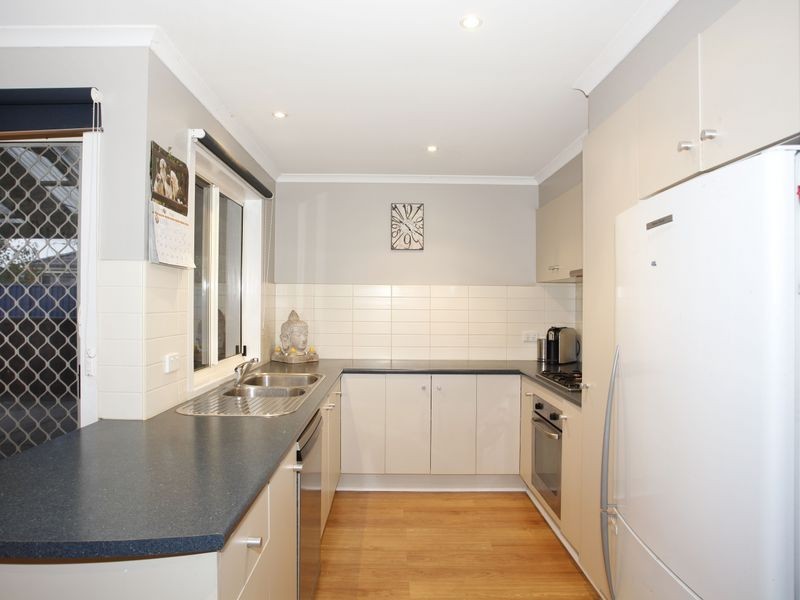 44 Scarlet Crescent, Pakenham VIC 3810