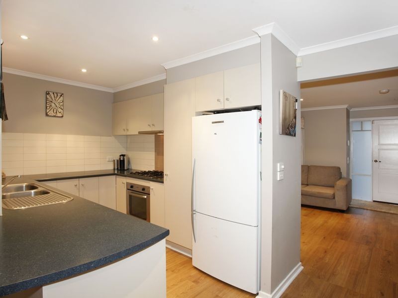 44 Scarlet Crescent, Pakenham VIC 3810