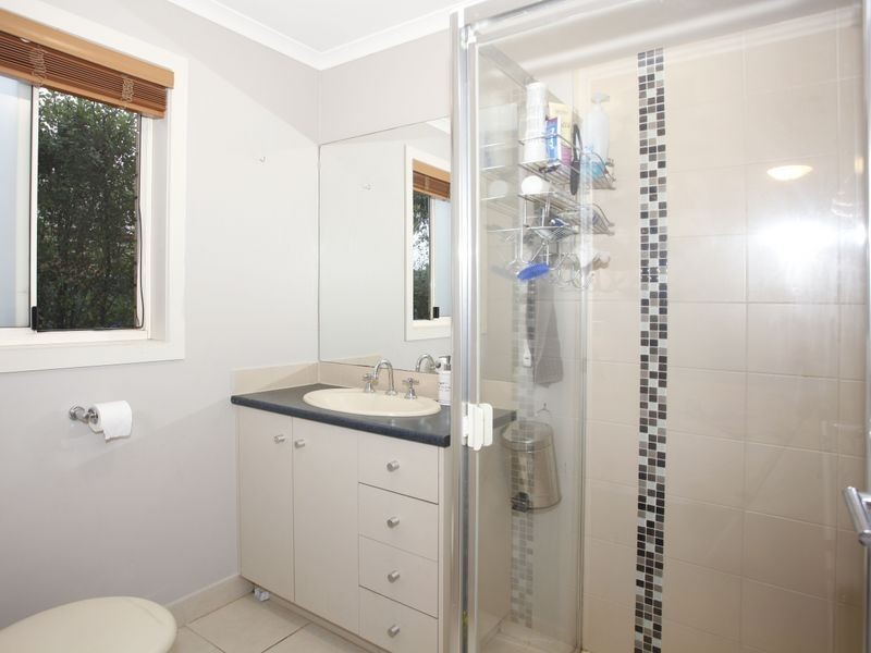 44 Scarlet Crescent, Pakenham VIC 3810