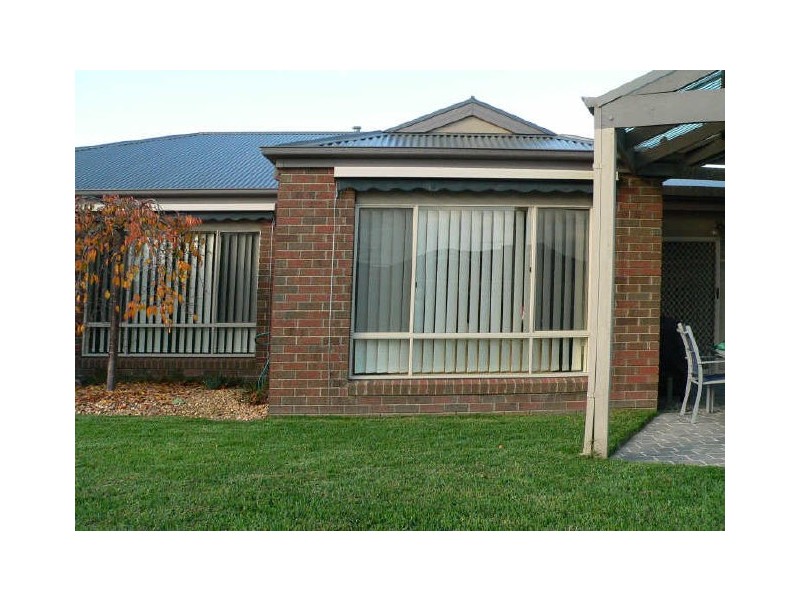 7 Camelia Way, Pakenham VIC 3810