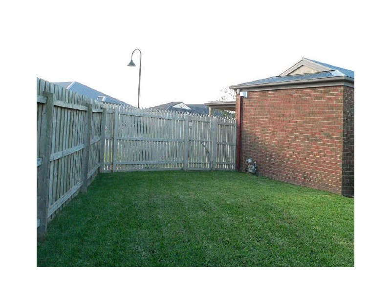 7 Camelia Way, Pakenham VIC 3810