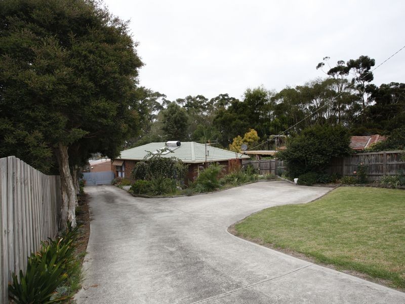 130 Duncan Drive, Pakenham VIC 3810