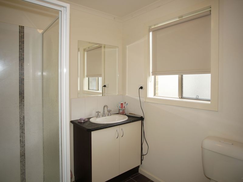 2 Hale Place, Pakenham VIC 3810