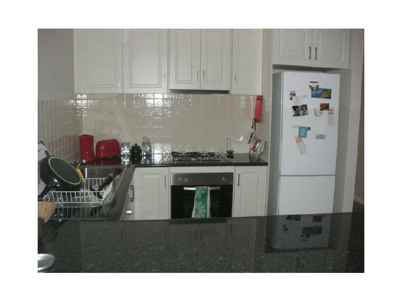 3/16A Henty Street, Pakenham VIC 3810