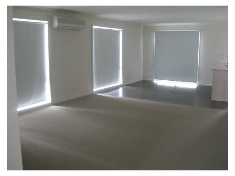 42 Wild Cherry Drive, Pakenham VIC 3810